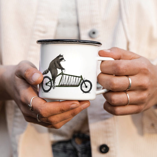 EMAILLE Tasse | Waschbär Rico | Lastenrad