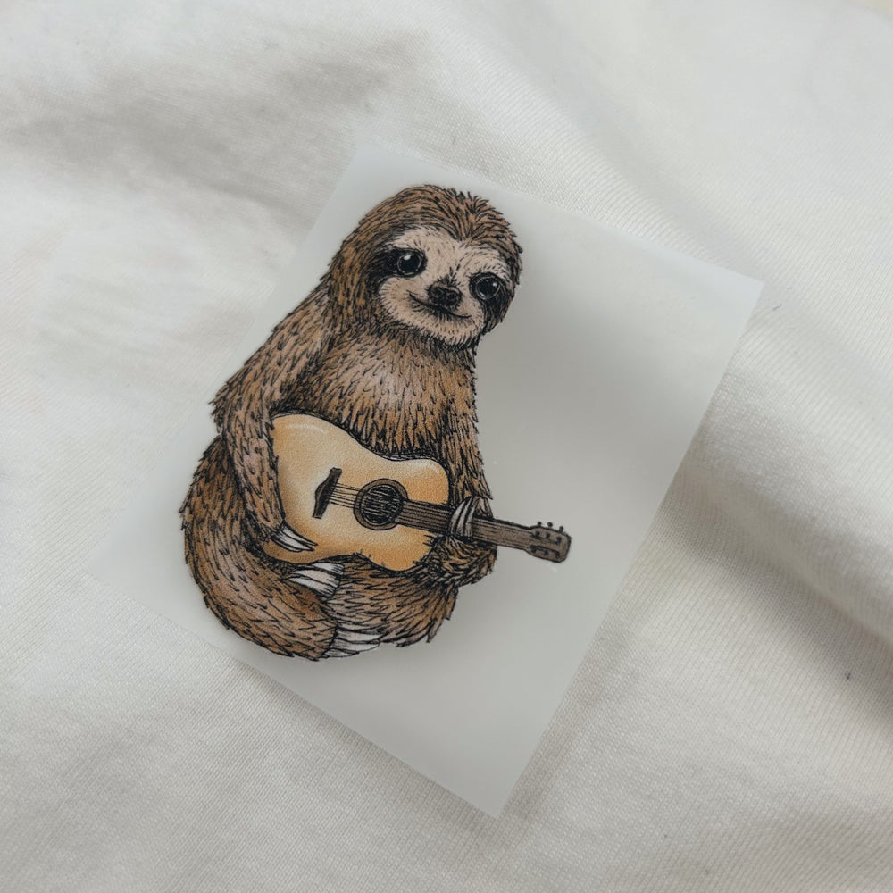 BÜGELBILD | Faultier Hugo - Gitarre